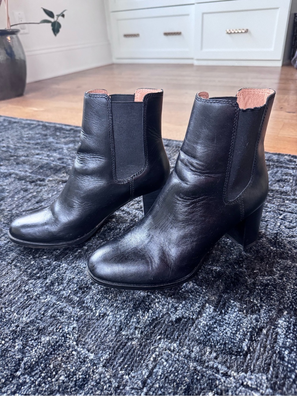 Madewell Black Leather Chelsea Booties
